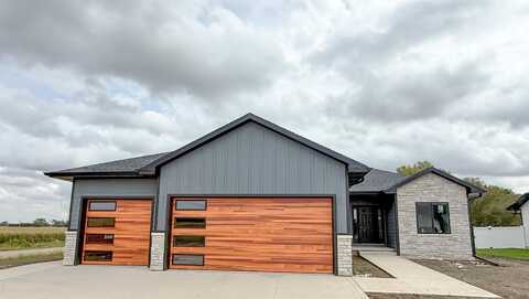 3200 Cider Mill Way, South Sioux City, NE 68776