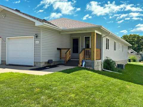221 3rd Ave SE, Le Mars, IA 51031