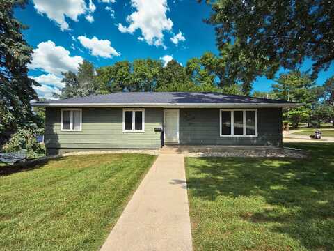 673 N Lynn Drive, Le Mars, IA 51031