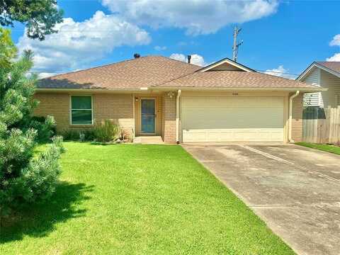 9109 NW 101st Street, Yukon, OK 73099