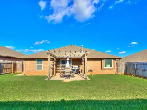1213 Greenfield Avenue, Yukon, OK 73099