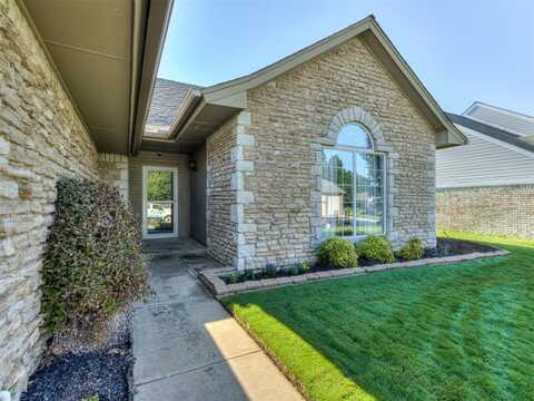 2404 Big Horn Canyon, Yukon, OK 73099