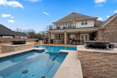 200 Country Club Dr Drive, Mount Pleasant, TX 75455