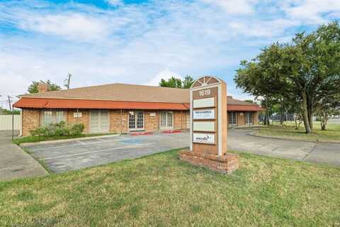 1619 W Irving Boulevard, Irving, TX 75061