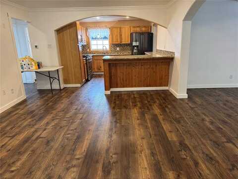 1306 Richard Street, Mesquite, TX 75149