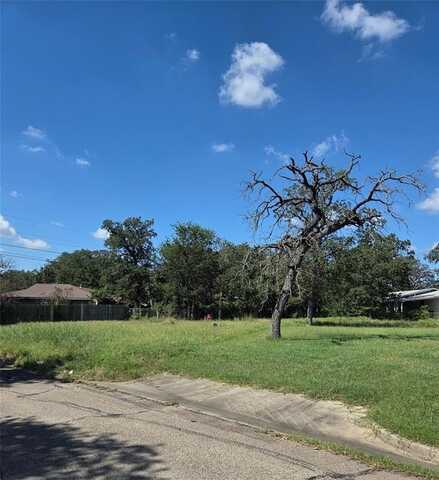 1813 Post Oak Drive, Waco, TX 76705