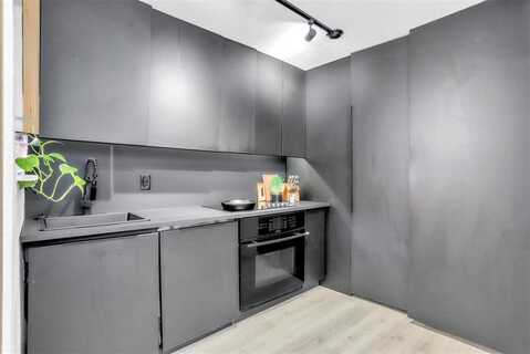 9821 Walnut Street, Dallas, TX 75243