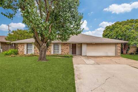1910 Aspen Drive, Lewisville, TX 75077