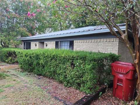 209 E 2nd Street, Quinlan, TX 75474