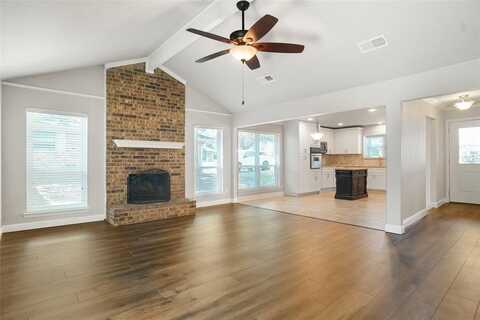 7912 Irish Drive, North Richland Hills, TX 76180