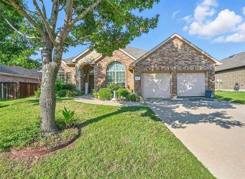 3015 Summerview Drive, Grand Prairie, TX 75052