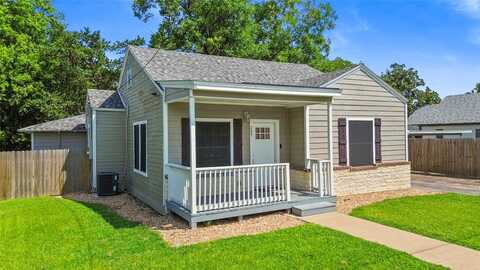 207 N Commerce Street, Bremond, TX 76629