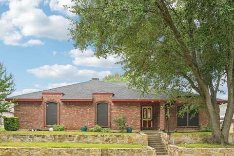 634 Rickey Canyon Avenue, DeSoto, TX 75115