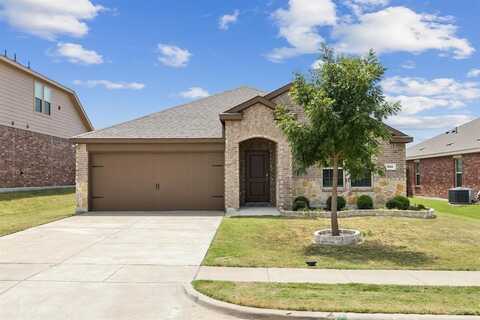 912 Alton Drive, Aubrey, TX 76227