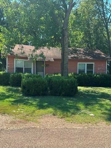 727 E 3RD Street, Mc Gregor, TX 76657