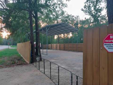 552 Alta Vista Drive, Livingston, TX 77351