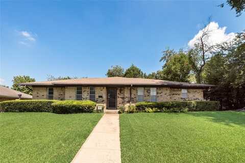 135 S Capri Drive, Duncanville, TX 75116