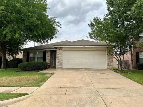 5213 Emmeryville Lane, Fort Worth, TX 76244