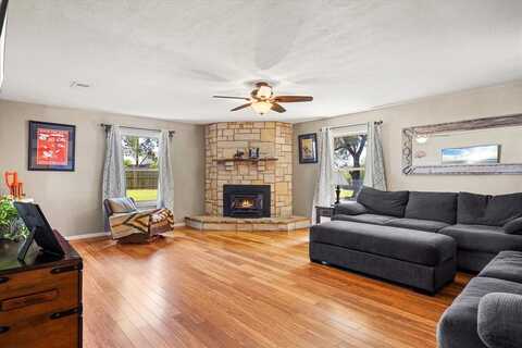 111 Encino Springs Lane, Weatherford, TX 76088