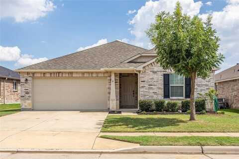 5833 Mirror Ridge Drive, Fort Worth, TX 76179