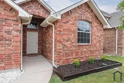 1012 Raleigh Path Road, Denton, TX 76208