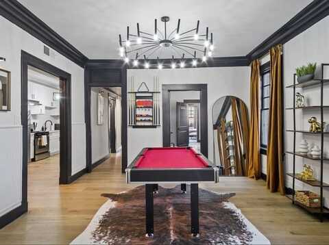 4717 Gaston Avenue, Dallas, TX 75246