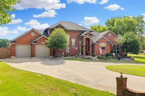 114 Kiowa Drive N, Gainesville, TX 76240