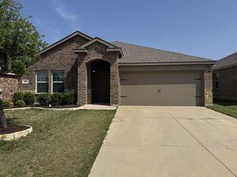 929 Alton Drive, Aubrey, TX 76227