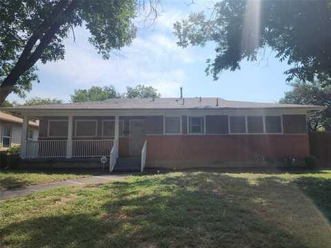 2437 Emily Drive, Fort Worth, TX 76112