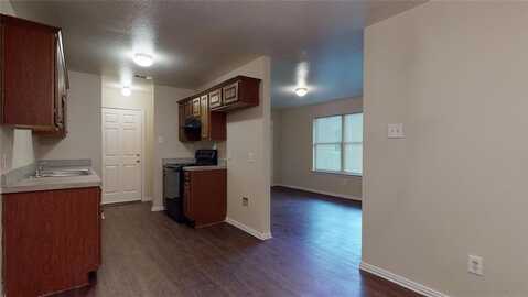 3621 San Rose Drive, Fort Worth, TX 76119