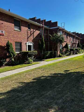 3370 Amboy Rd, Staten Island, NY 10306