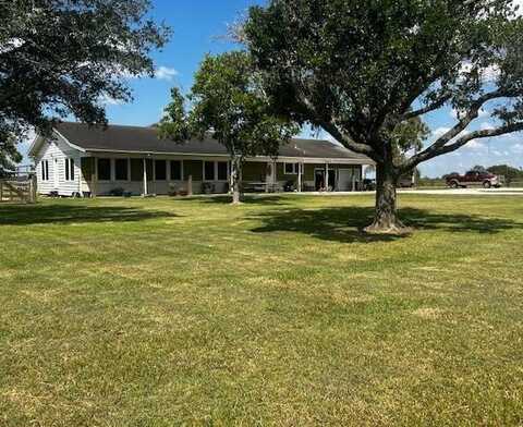 2530 FM3131, Edna, TX 77957