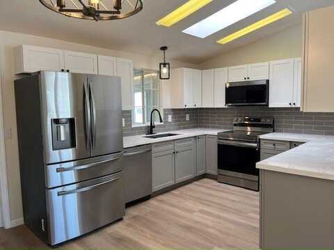 3301 S. Goldfield Road, Apache Junction, AZ 85119