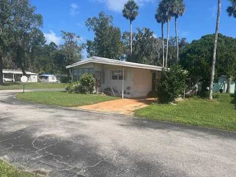 24 Carriage Bay Ct., Daytona Beach, FL 32119