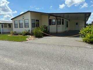 1701 W Commerce Ave, Haines City, FL 33844