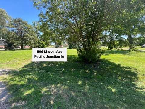 806 Lincoln Ave, Pacific Junction, IA 51561