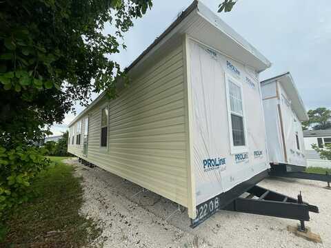 3 Eland Drive #003, North Fort Myers, FL 33917