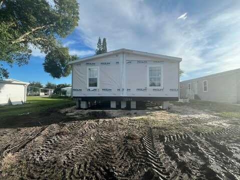81 Gazelle Drive #081, North Fort Myers, FL 33917