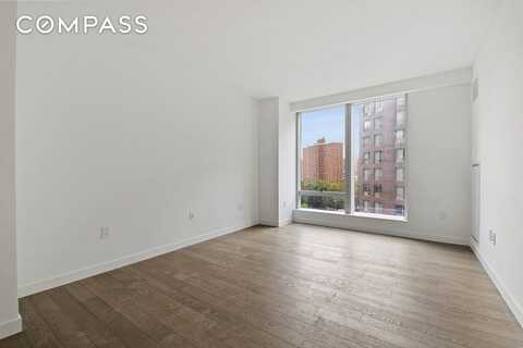 252 South Street, New York, NY 10002