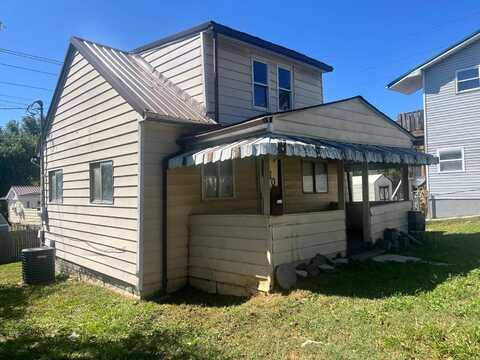 106 Main Street, Nitro, WV 25064