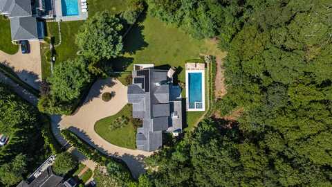 6 SAWMILL LN, East Hampton, NY 11937