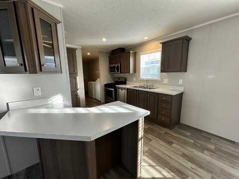 228 New Mexico, Belleville, MI 48111