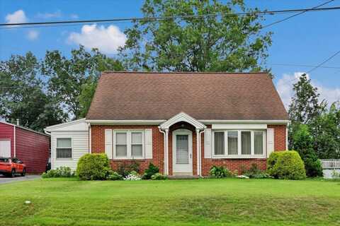 310 E 5th St, Bernville, PA 19506