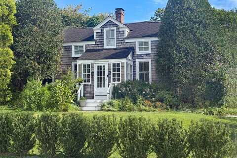 28 Bowden Square, Southampton, NY 11968