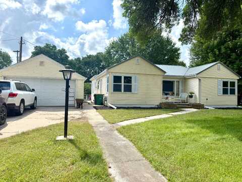 106 Funk Avenue, Lakefield, MN 56150