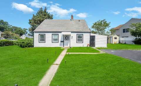 88 Anchor Lane, Levittown, NY 11756