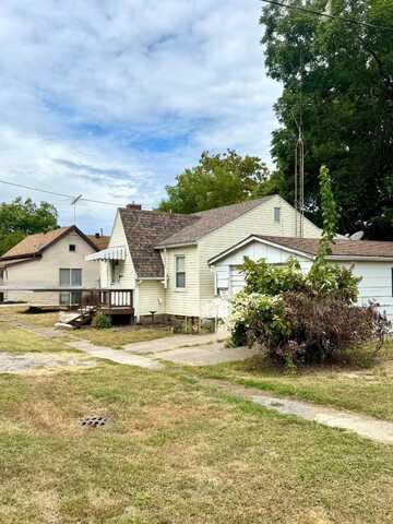 407 E Cherry St, Norris City, IL 62869
