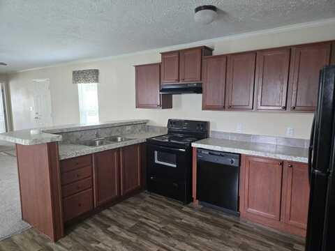56 OH-523, Fremont, OH 43420