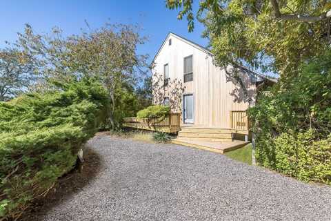 4 Hoppin Avenue, Montauk, NY 11954