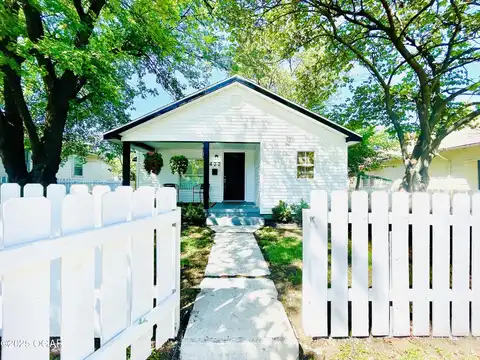 422 S Highland Ave Avenue, Joplin, MO 64801